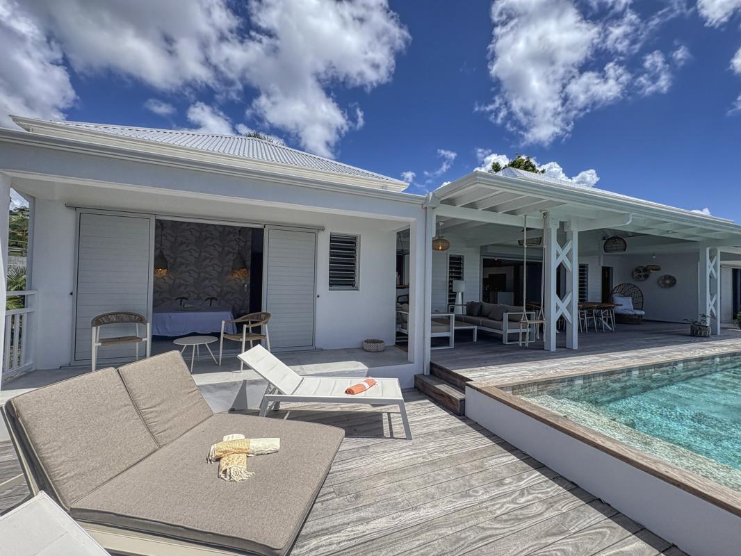 9.Location villa piscine Saint François Guadeloupe_Piscine vue mer